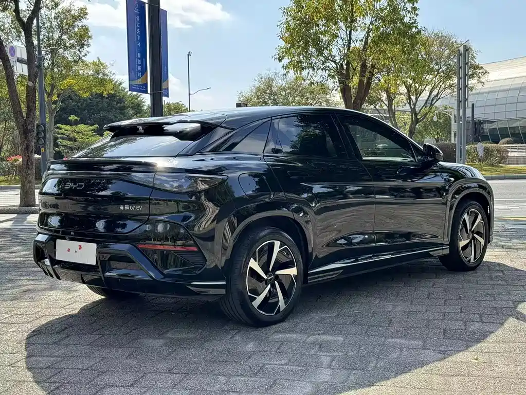 BYD SEA LION 07 EV