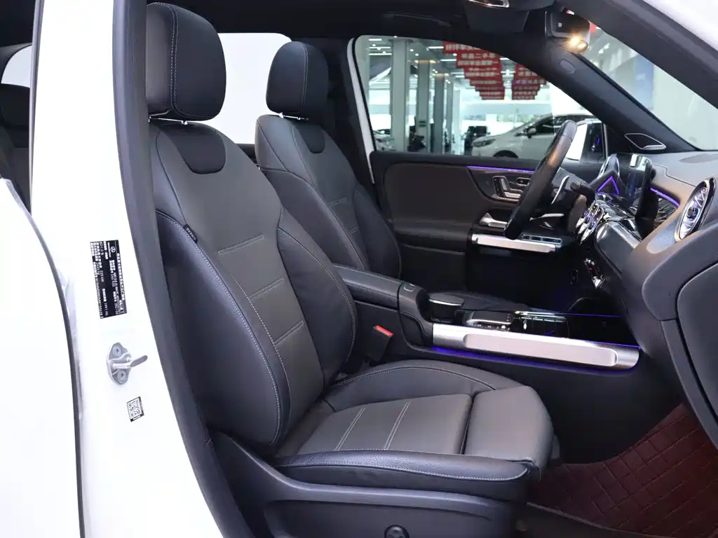 Mercedes-Benz GLB AMG — миниатюра 21