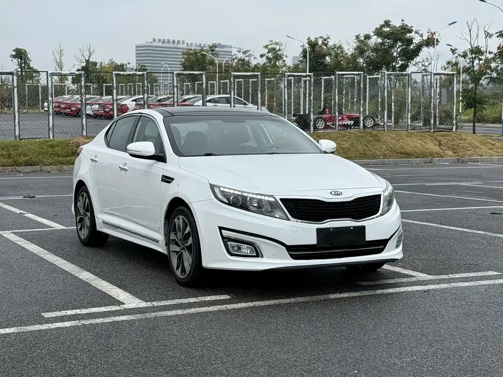 Kia K5 — миниатюра 3