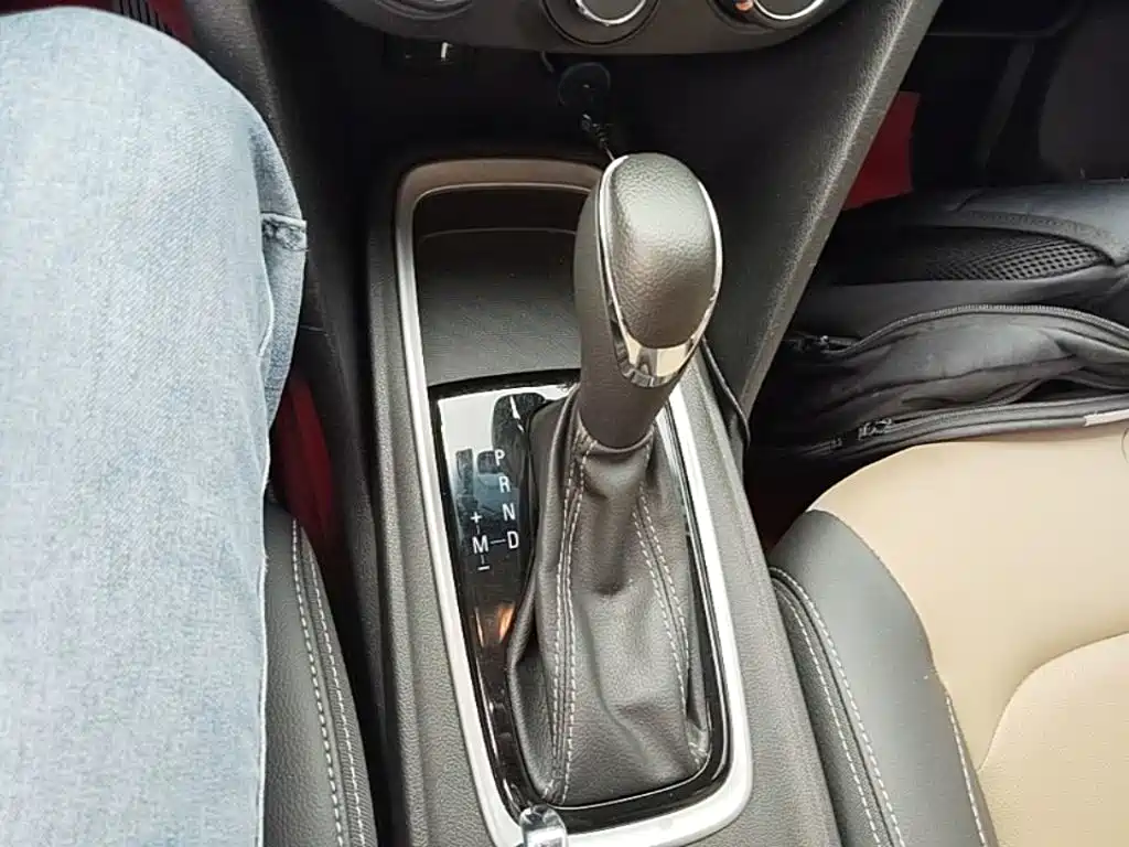 Chevrolet Monza — миниатюра 14