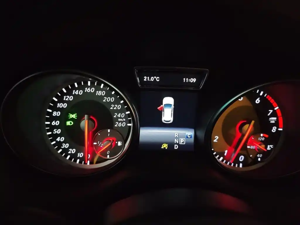 Mercedes-Benz GLA — миниатюра 14
