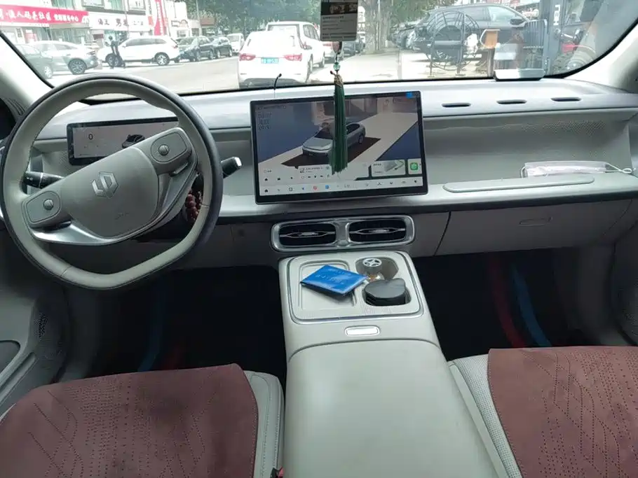 Leapmotor Leapmotor B01 — миниатюра 12