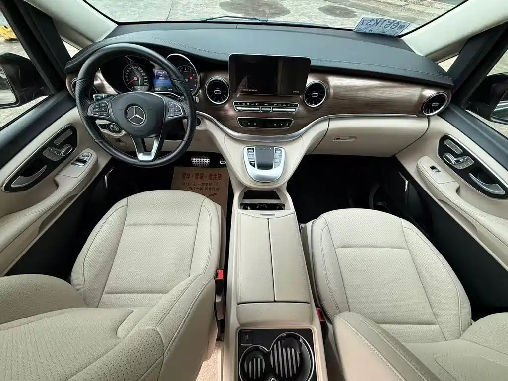 MERCEDES-BENZ V CLASS