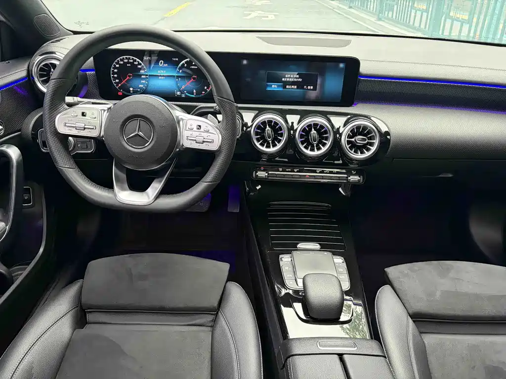 Mercedes-Benz A-Class — миниатюра 7