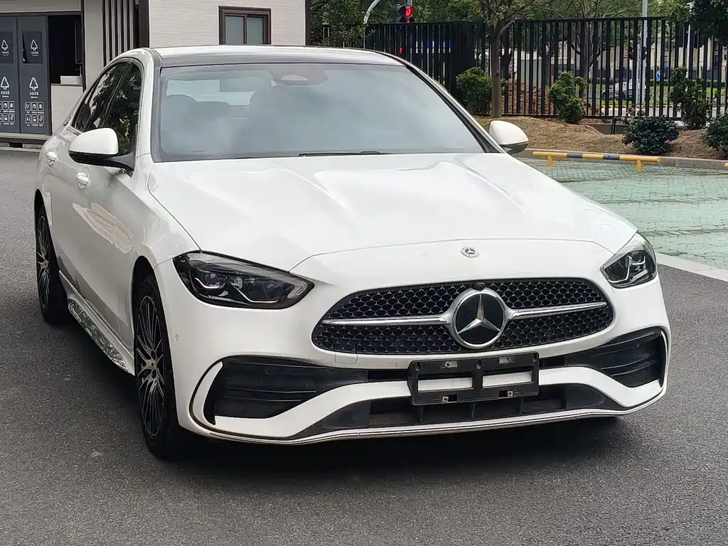 Mercedes-Benz C-Class — миниатюра 3