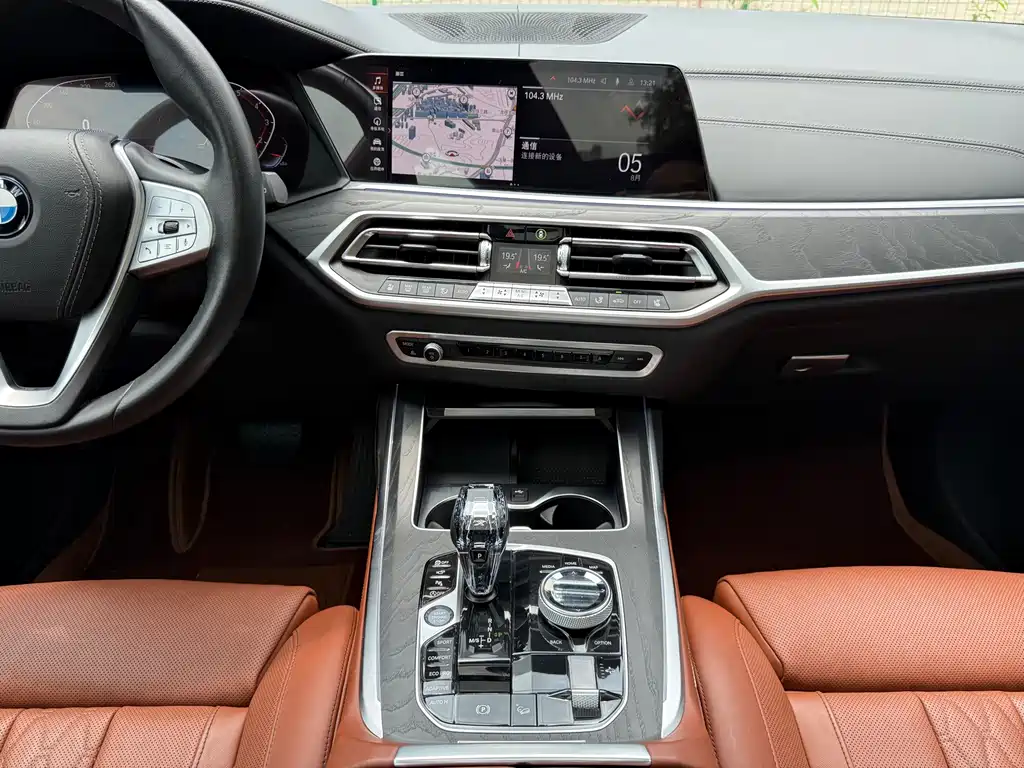 BMW X7 — миниатюра 7