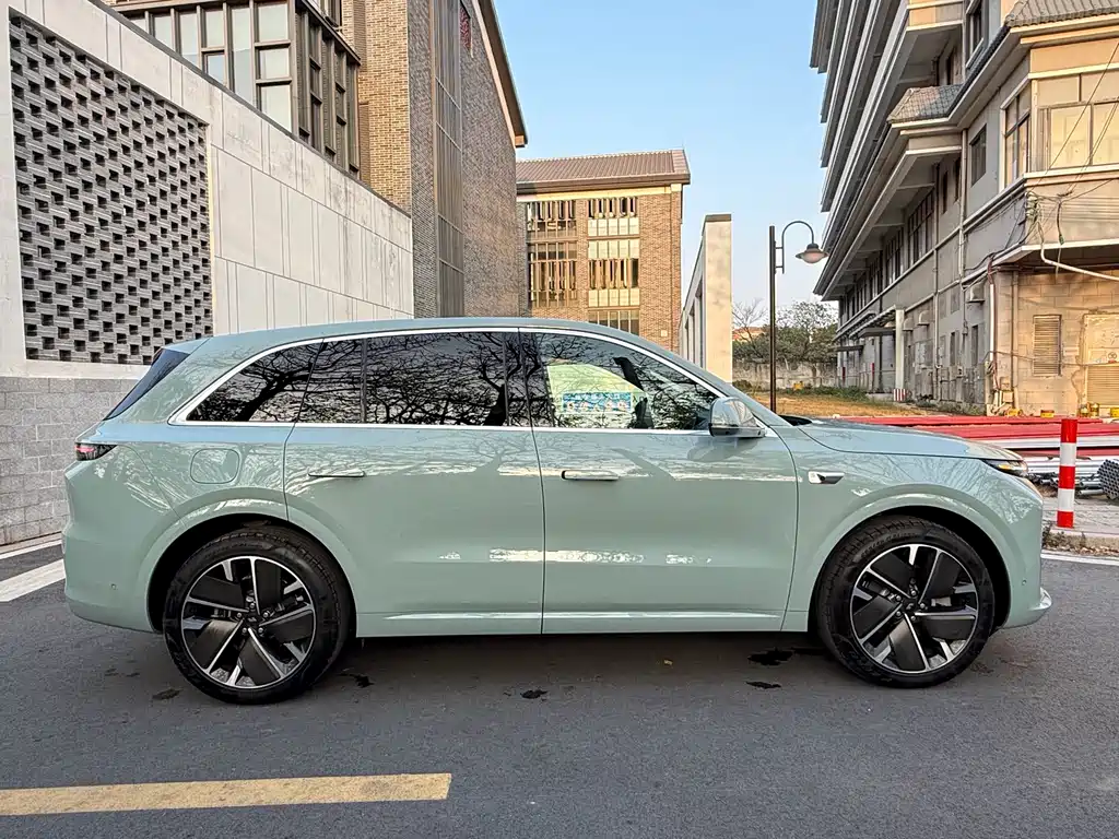 Li Auto IDEAL L6