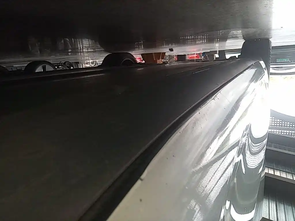 Tesla Model 3 — миниатюра 21