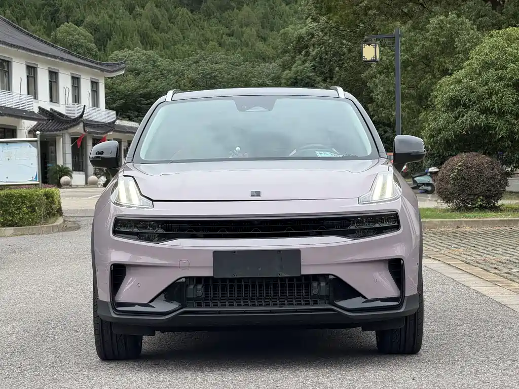Lynk & Co 06 — миниатюра 2