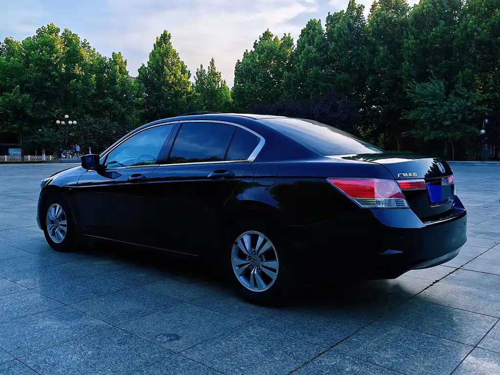Honda Accord — миниатюра 20