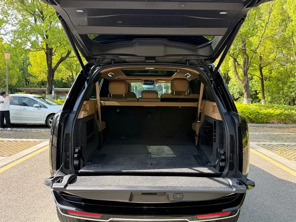 Land Rover Range Rover — миниатюра 18