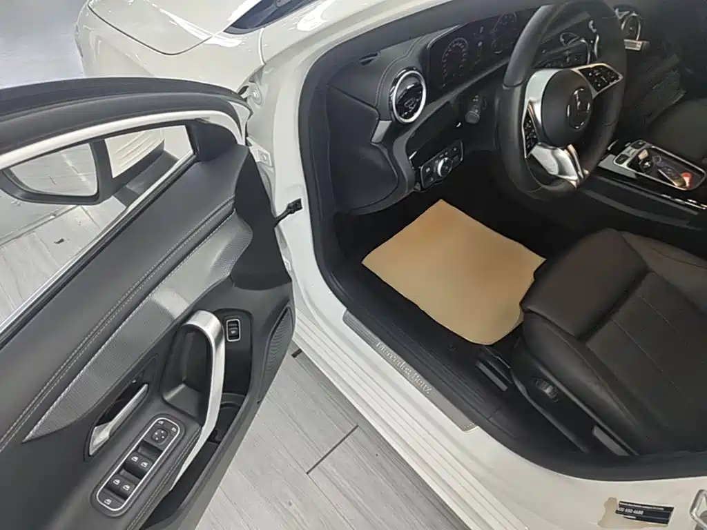 Mercedes-Benz A-Class — миниатюра 12