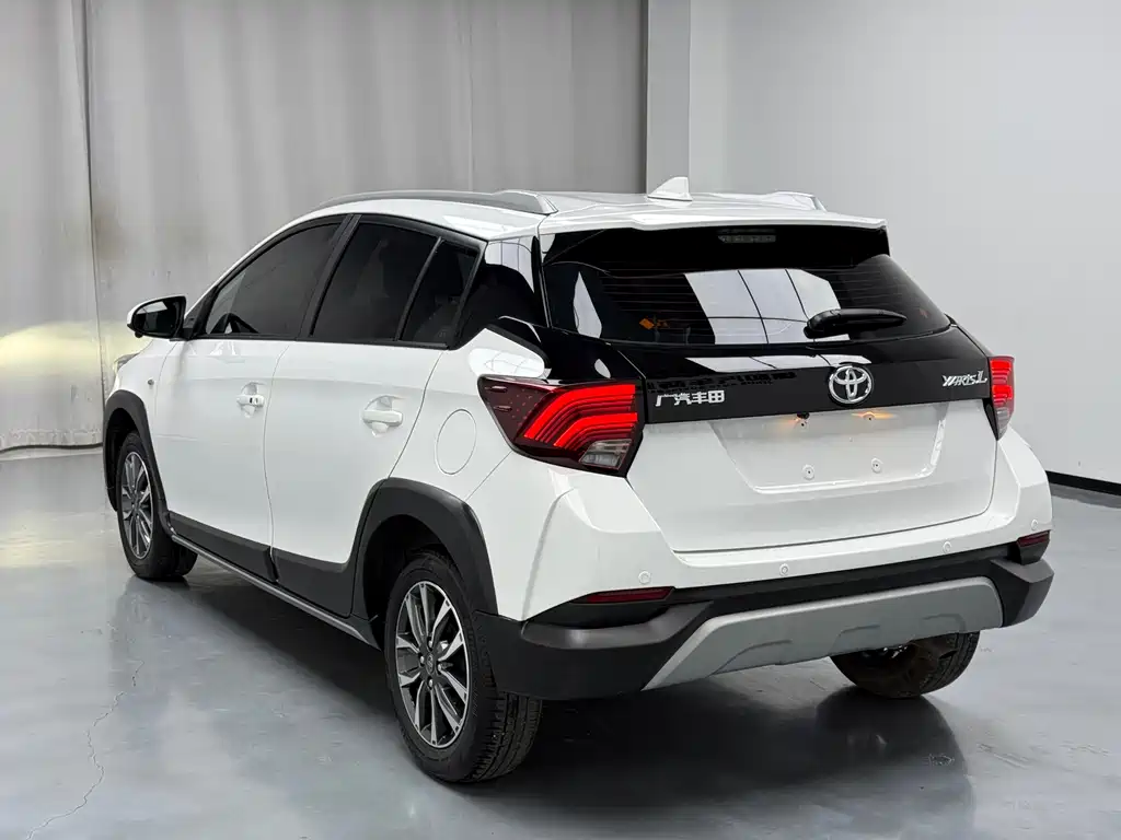 TOYOTA YARIS L ZHIXUAN