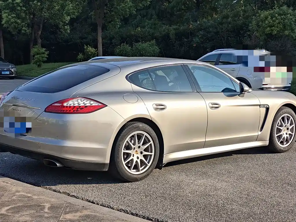 Porsche Panamera — миниатюра 4