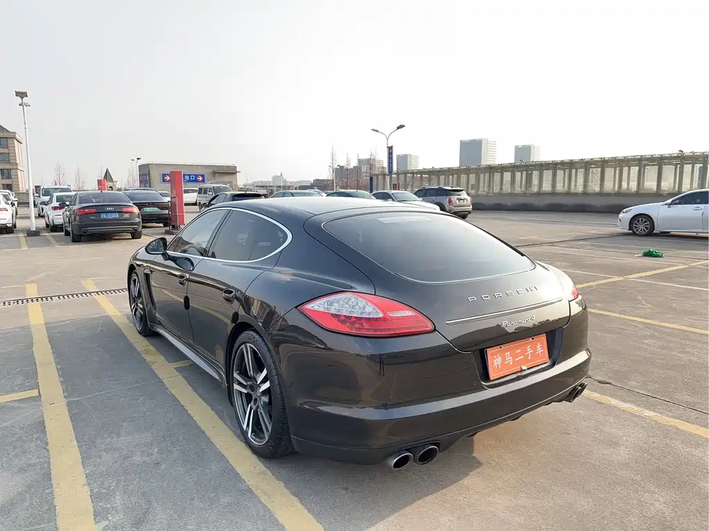 Porsche Panamera — миниатюра 4