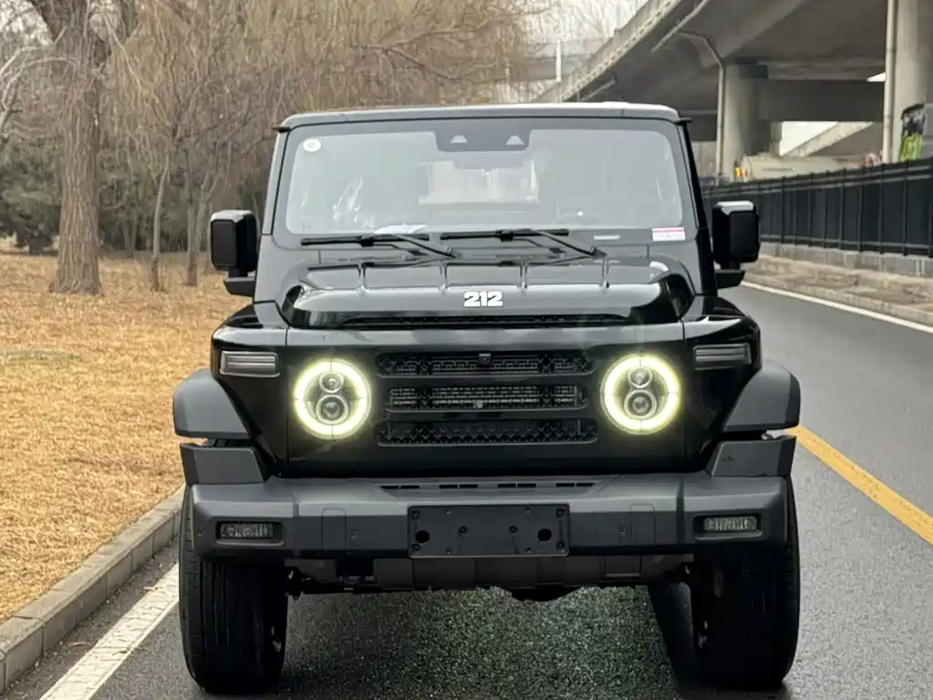212 T01 2024 2.0T