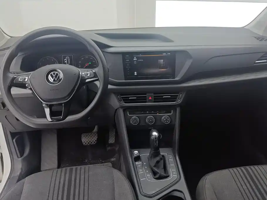Volkswagen Tharu — миниатюра 12