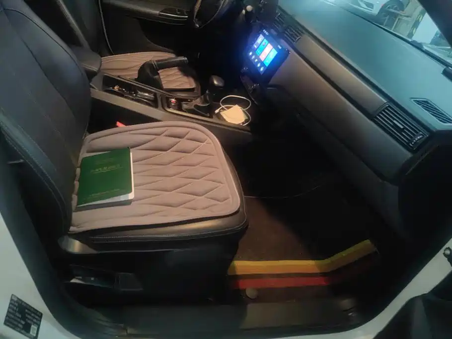 Qoros Qoros 3 — миниатюра 8