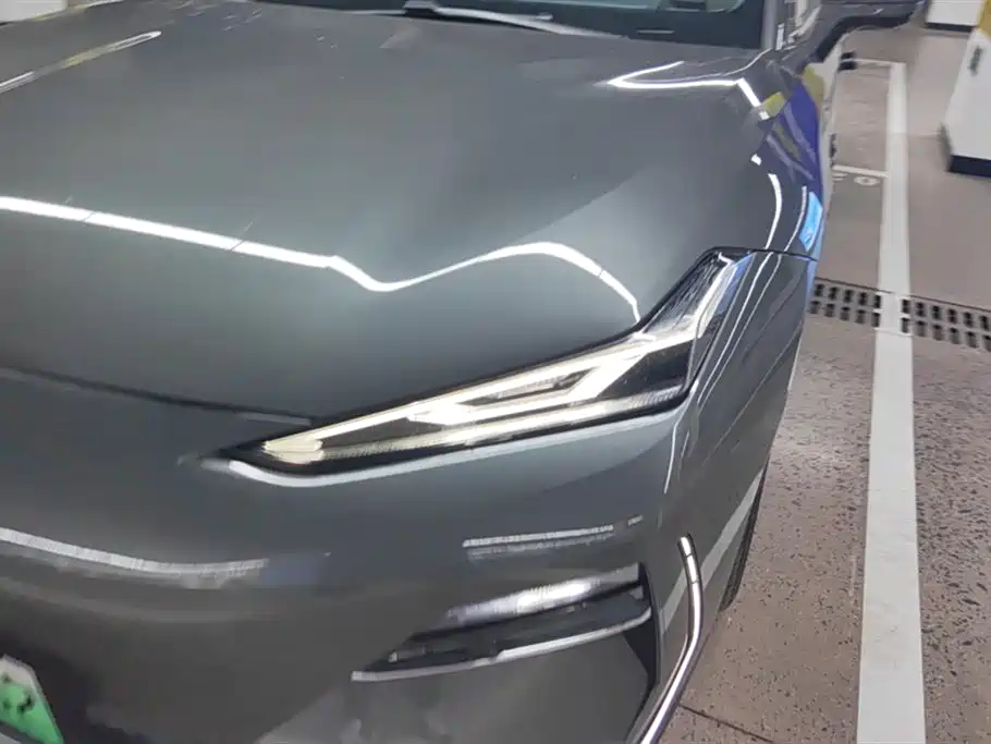 GEELY GALAXY GALAXY E8