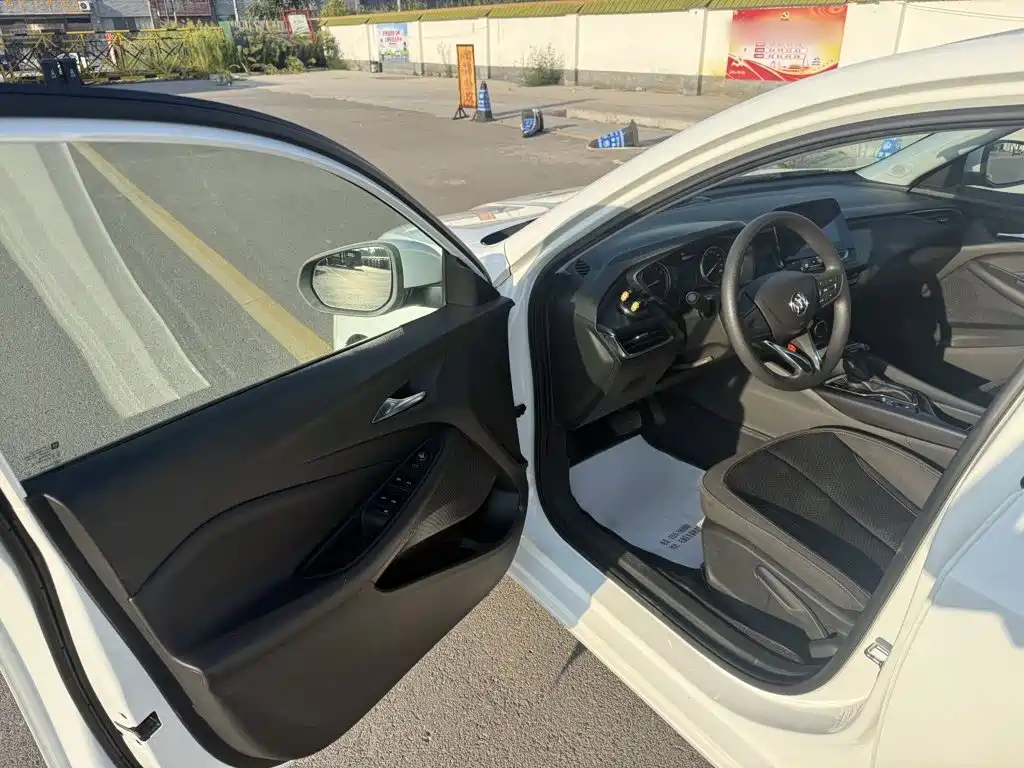 Buick Verano — миниатюра 16
