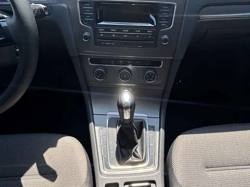 Volkswagen Golf 2014 1.4TSI AT Comfort