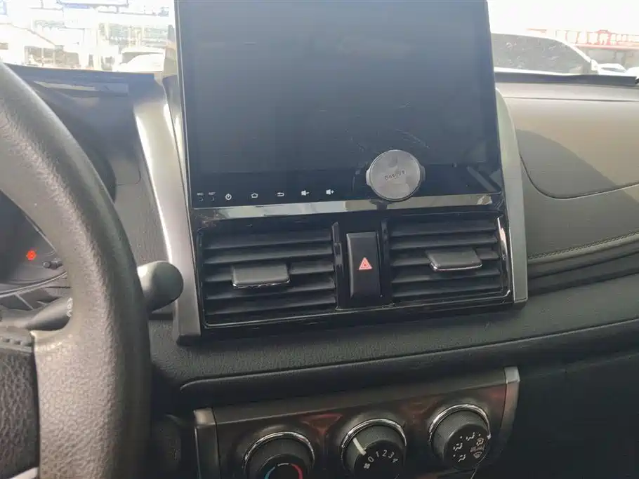 TOYOTA YARIS L ZHIXUAN