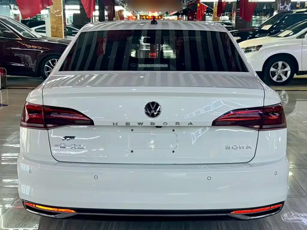 Volkswagen Bora — миниатюра 12