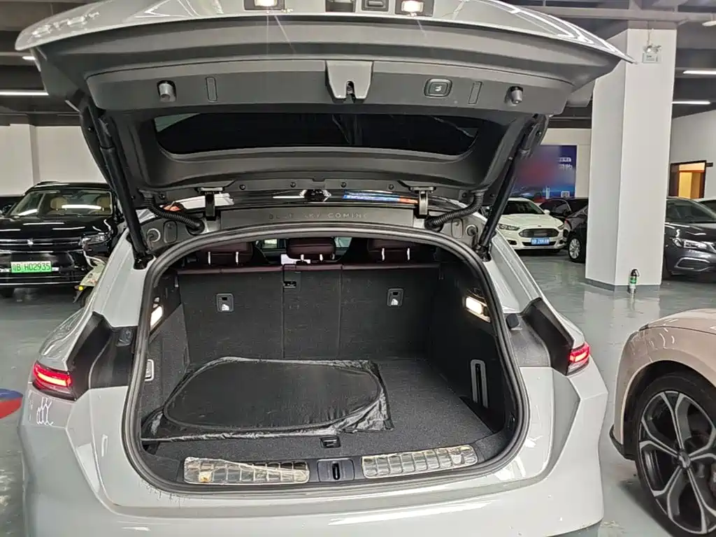 NIO ET5T — миниатюра 19