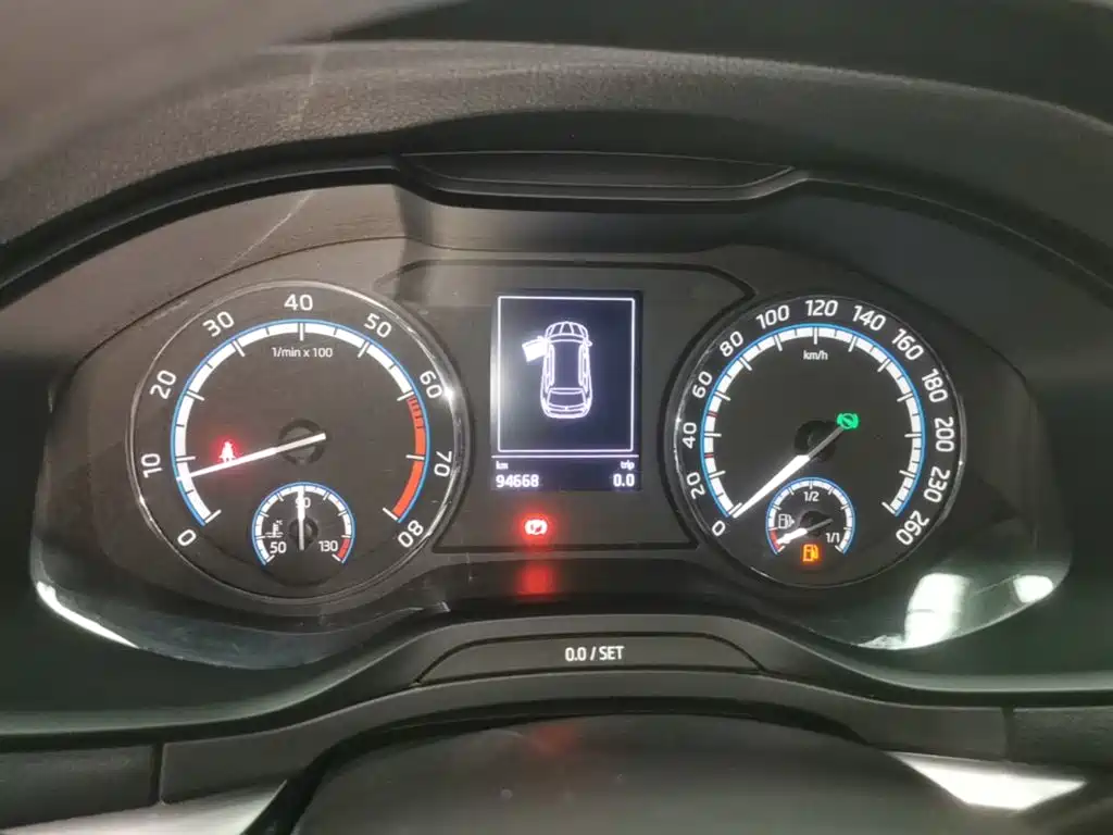 Skoda Karoq — миниатюра 12