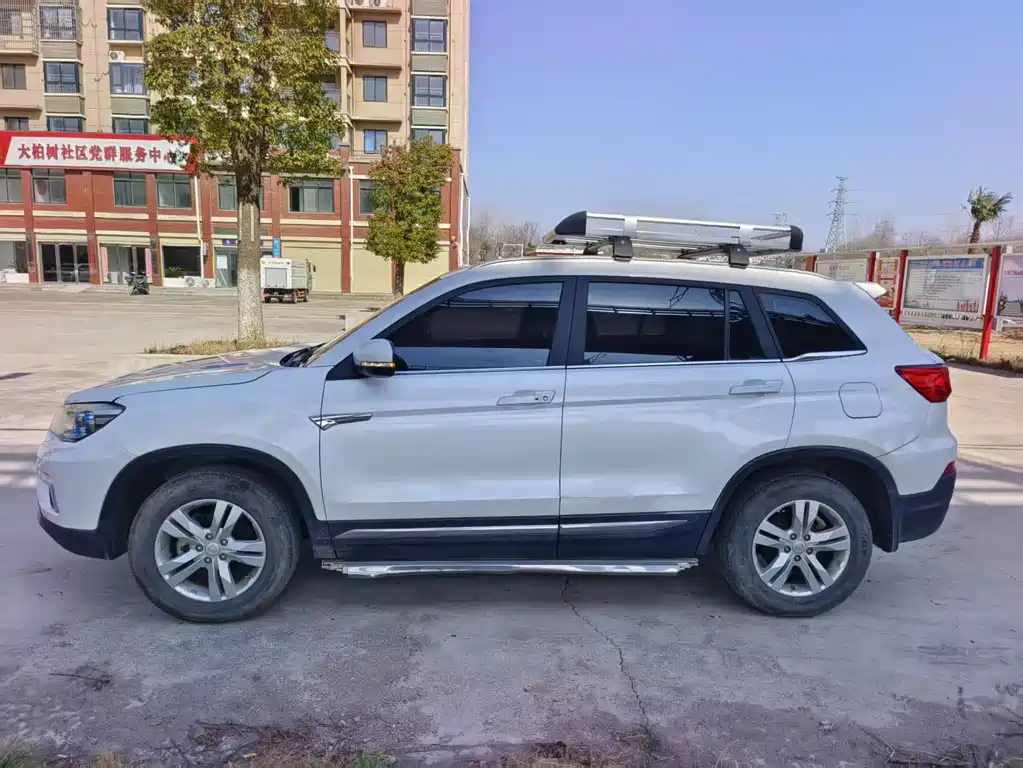 CHANGAN CS75