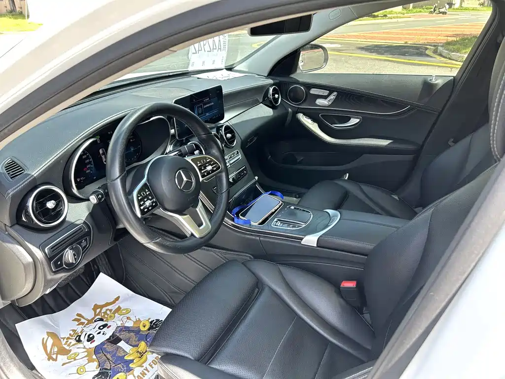 Mercedes-Benz C-Class — миниатюра 6