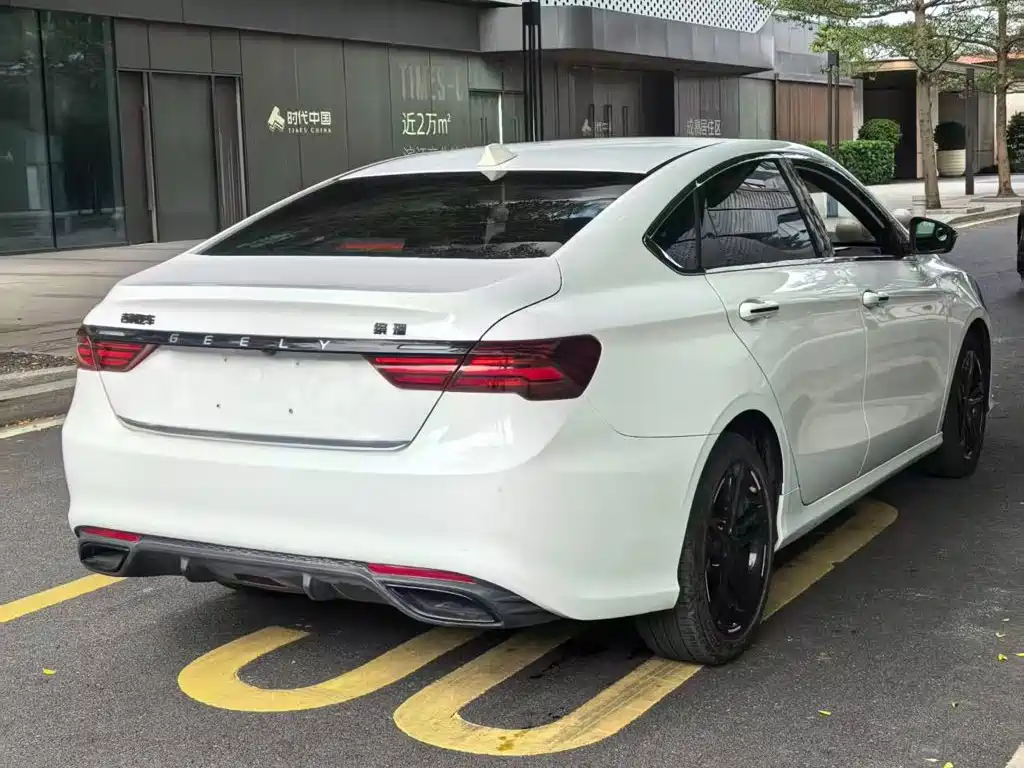 Geely Binrui — миниатюра 9
