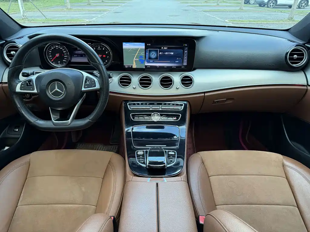 Mercedes-Benz E-Class — миниатюра 4