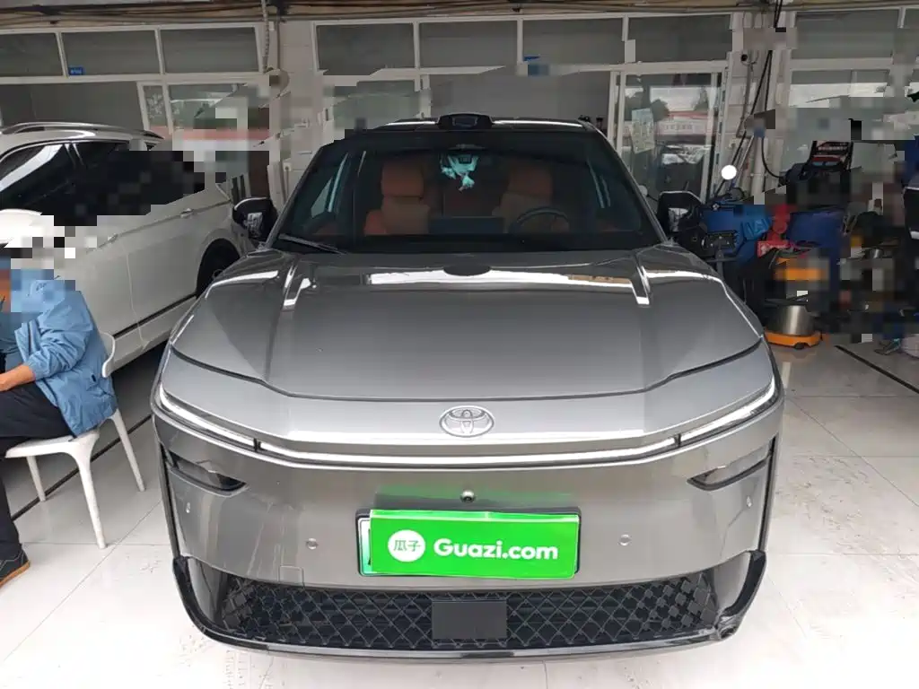 Toyota bZ3X — миниатюра 3