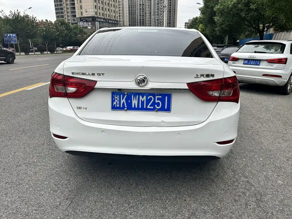 Buick Excelle — миниатюра 8