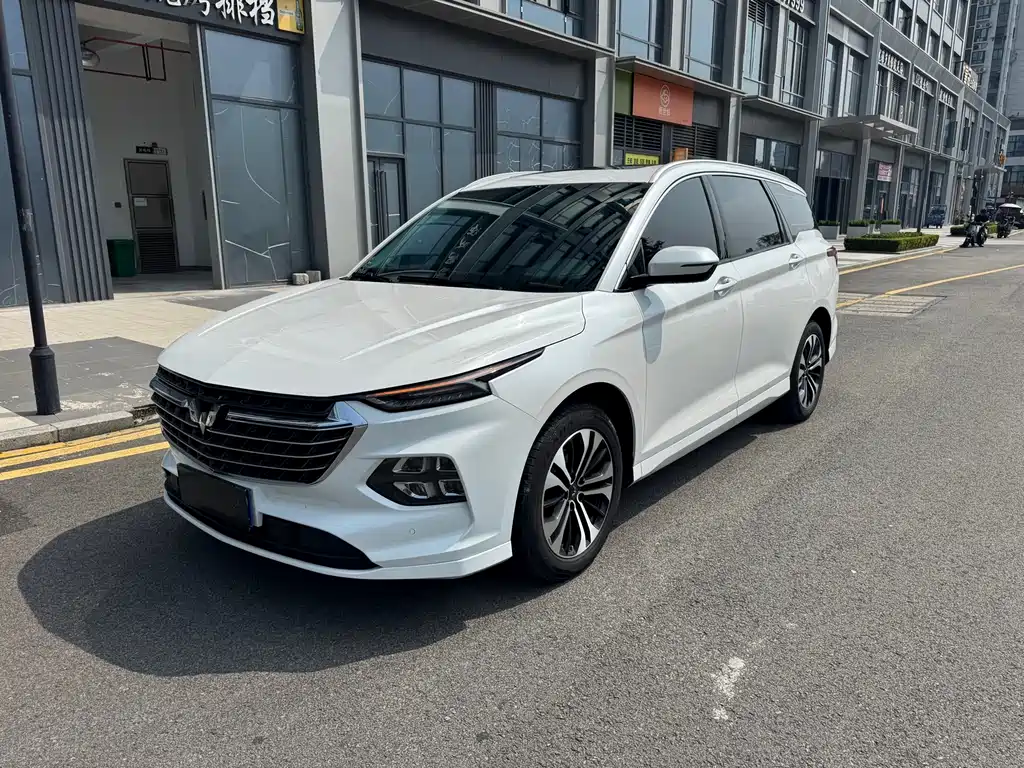 Купить Wuling Victory