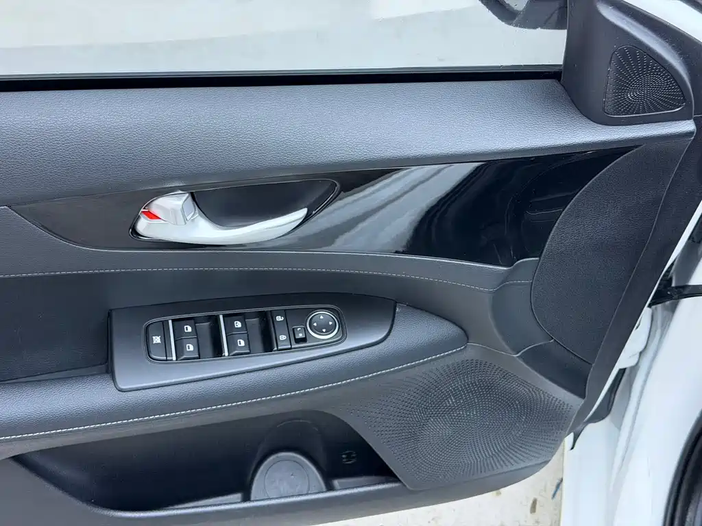 Kia K3 — миниатюра 4
