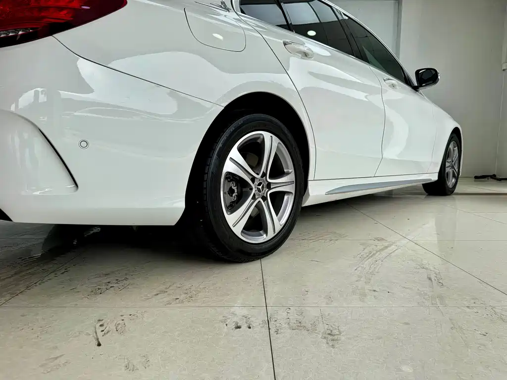 Mercedes-Benz C-Class — миниатюра 20