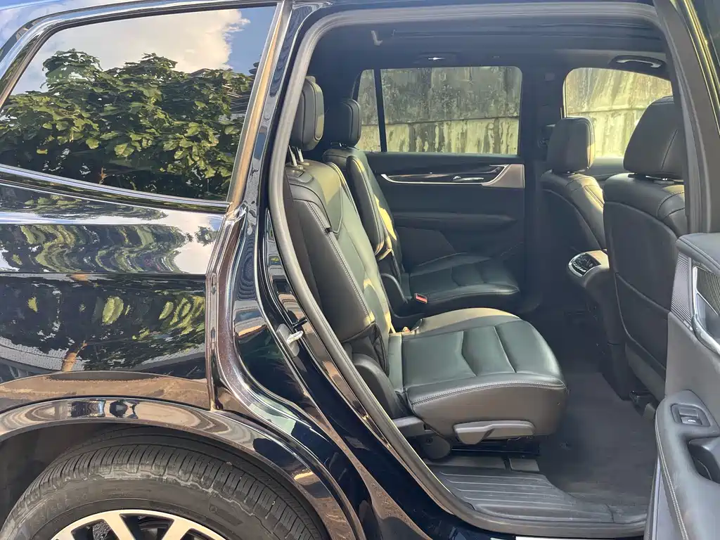 Cadillac XT6 — миниатюра 13