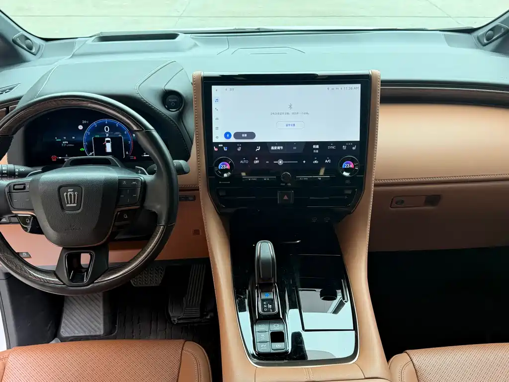 Toyota Vellfire — миниатюра 10