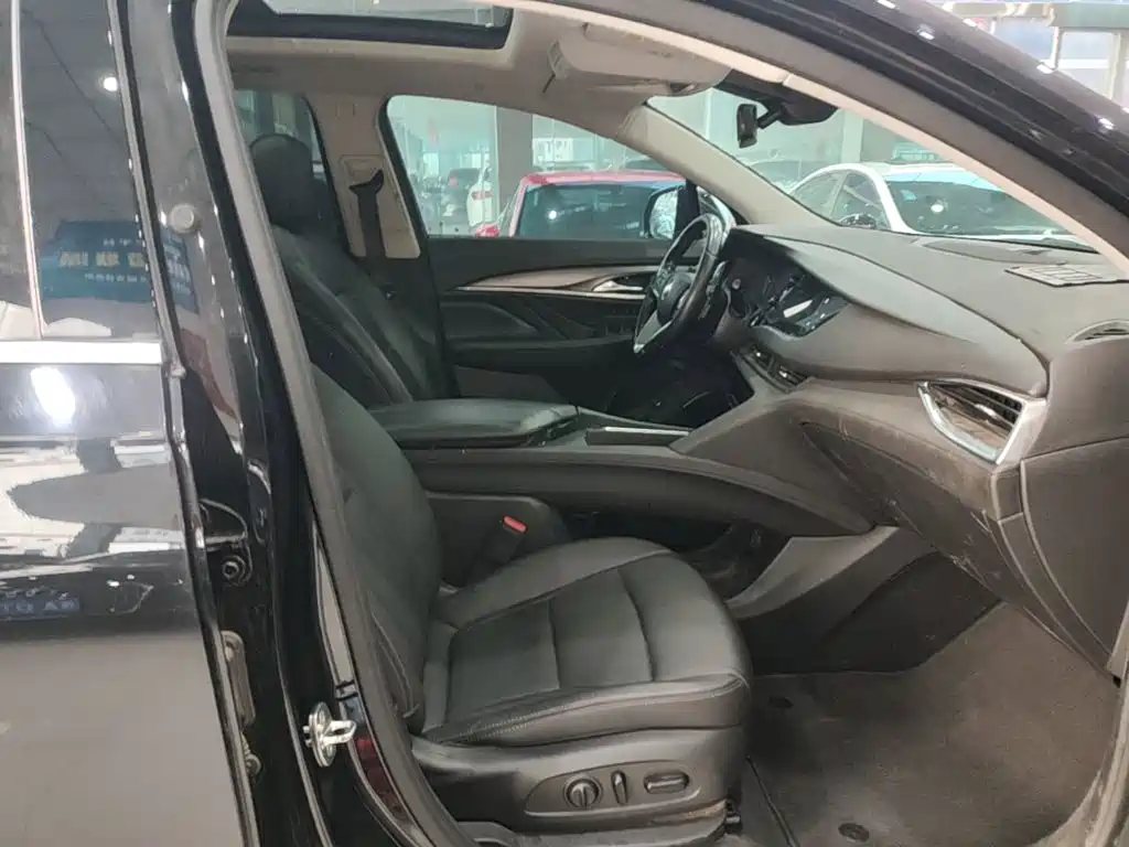 Buick Enclave — миниатюра 25