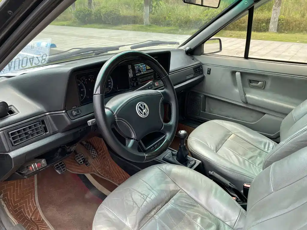 Volkswagen Santana Classic — миниатюра 9