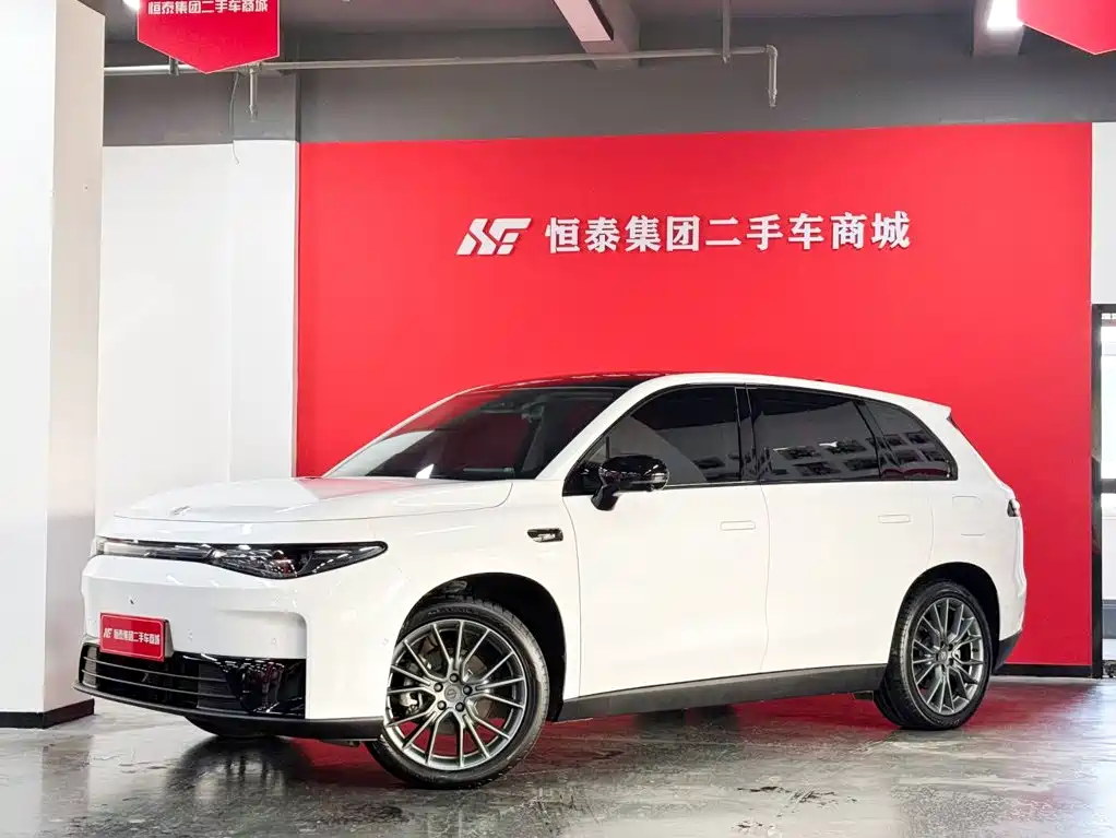 Leapmotor C10