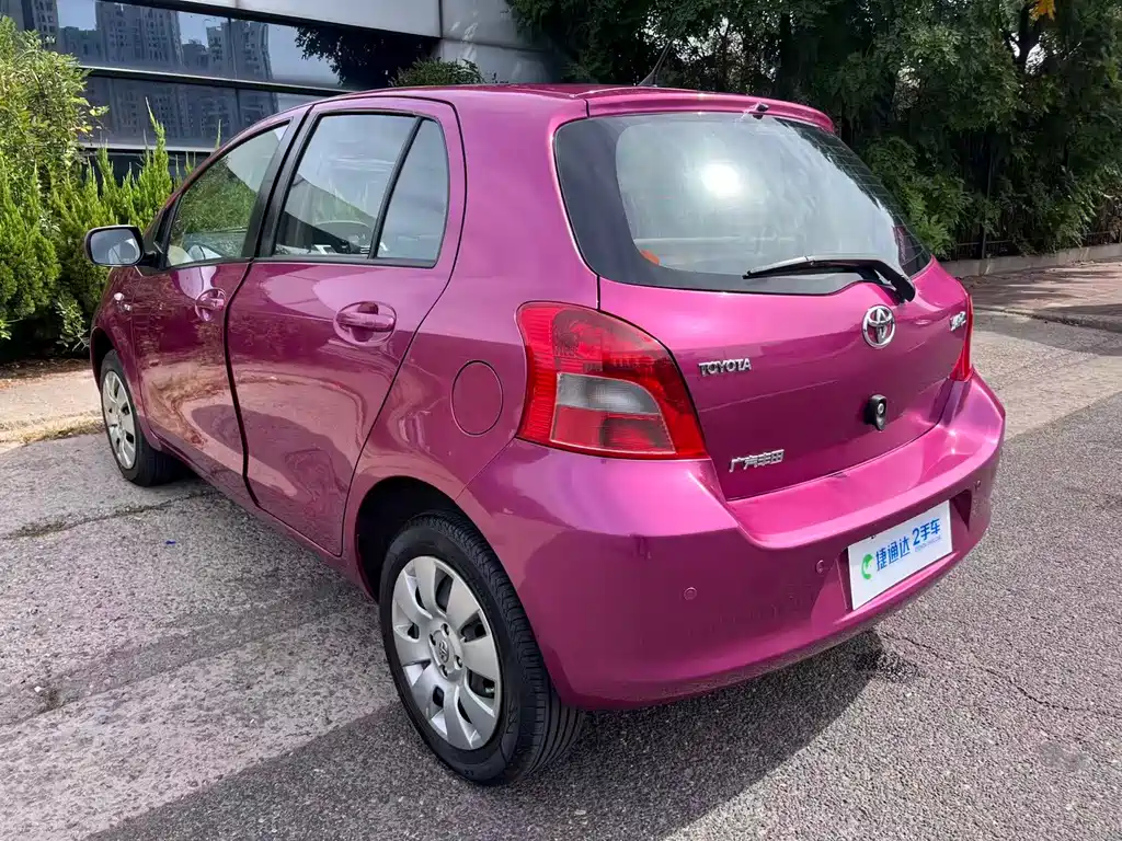 Toyota Yaris — миниатюра 28