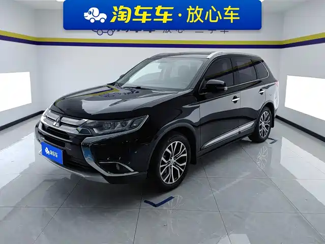 MITSUBISHI OUTLANDER 2018