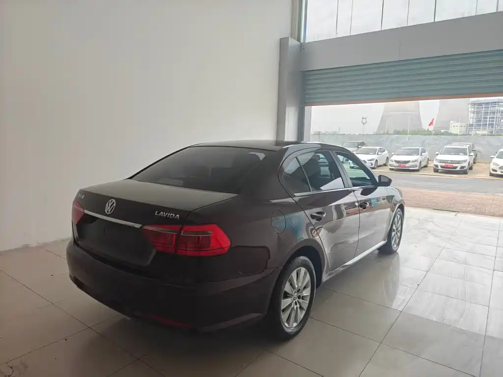 Volkswagen Lavida — миниатюра 16