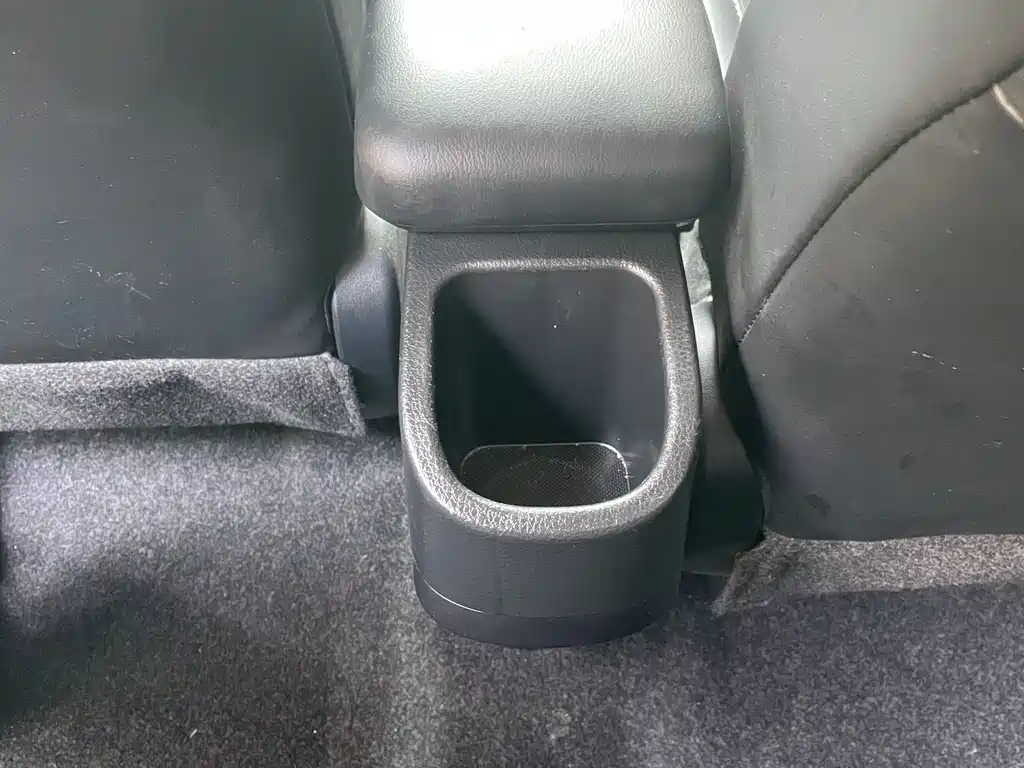 TOYOTA YARIS L ZHIXUAN