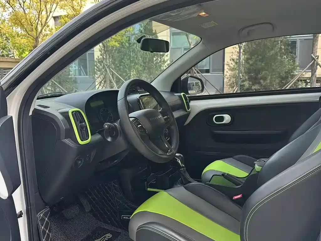 Roewe Clever — миниатюра 4