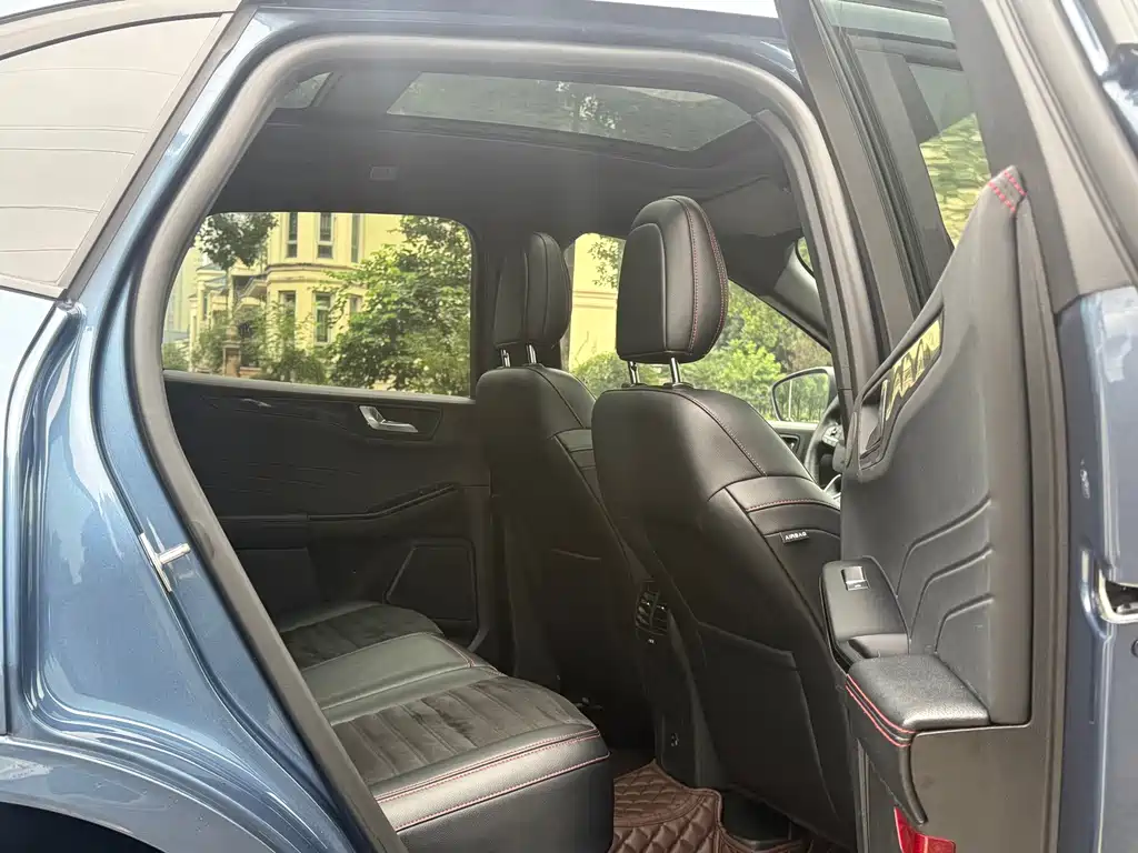 Ford Escape — миниатюра 17