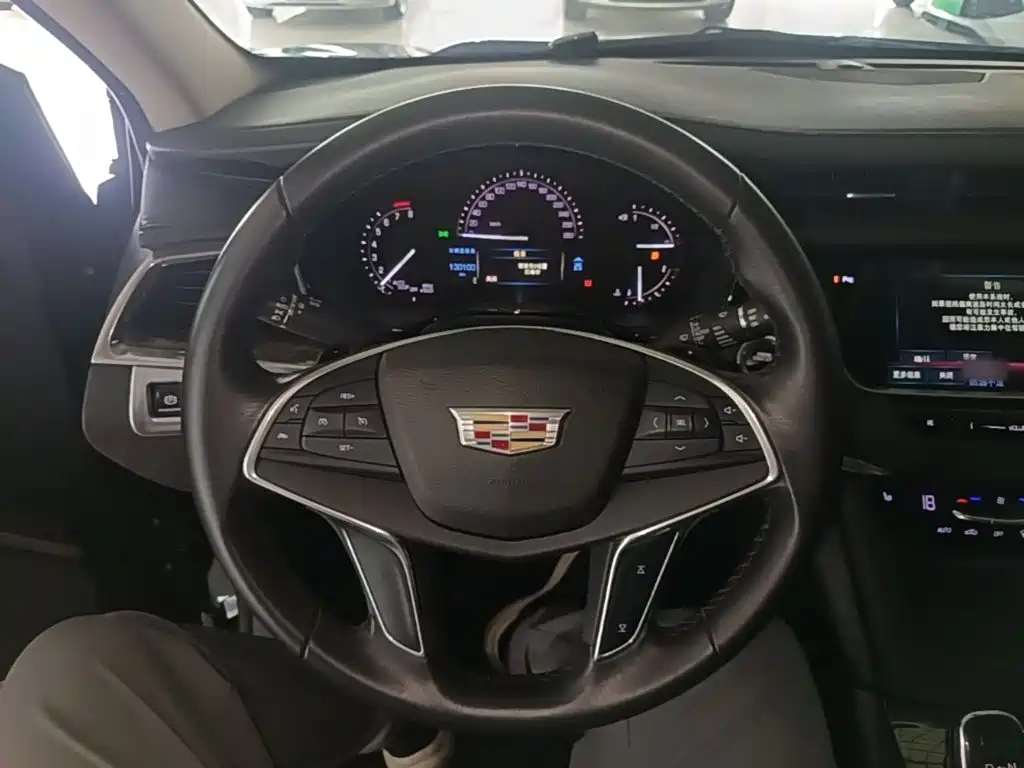 Cadillac XT5 — миниатюра 11